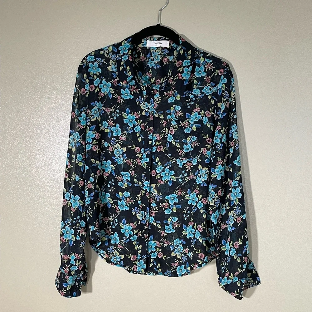 Floral Button-Up Blouse - Picture 1 of 3